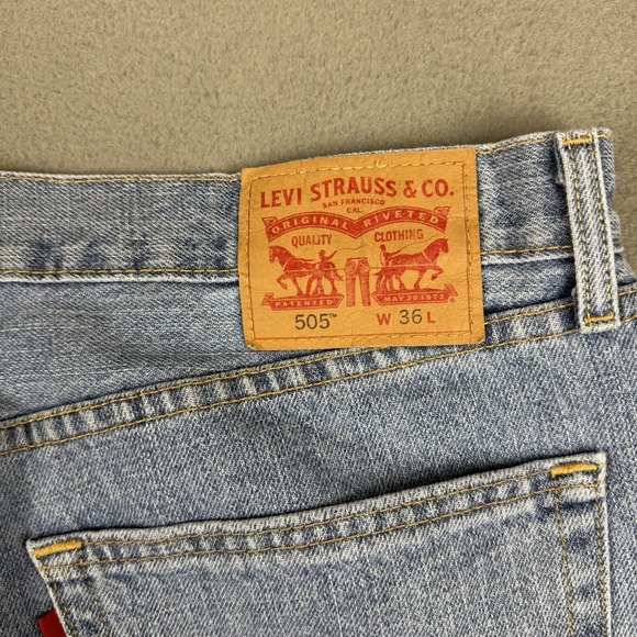 Levis Shorts Mens 36 Blue Denim 505 Jeans Jorts Dad 10" Grunge Skate - Picture 5 of 12